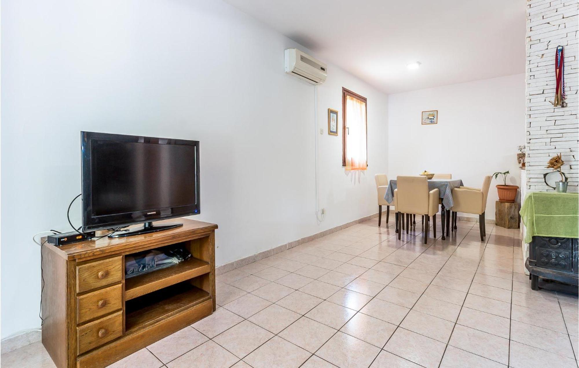 Nice Home In Jezera With Wifi Luaran gambar